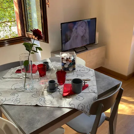 Asterisco Daire Como