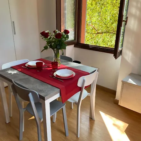 شقة Asterisco كومو